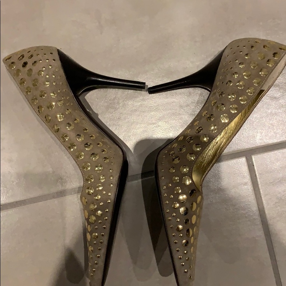 Heels - Picture 5 of 6